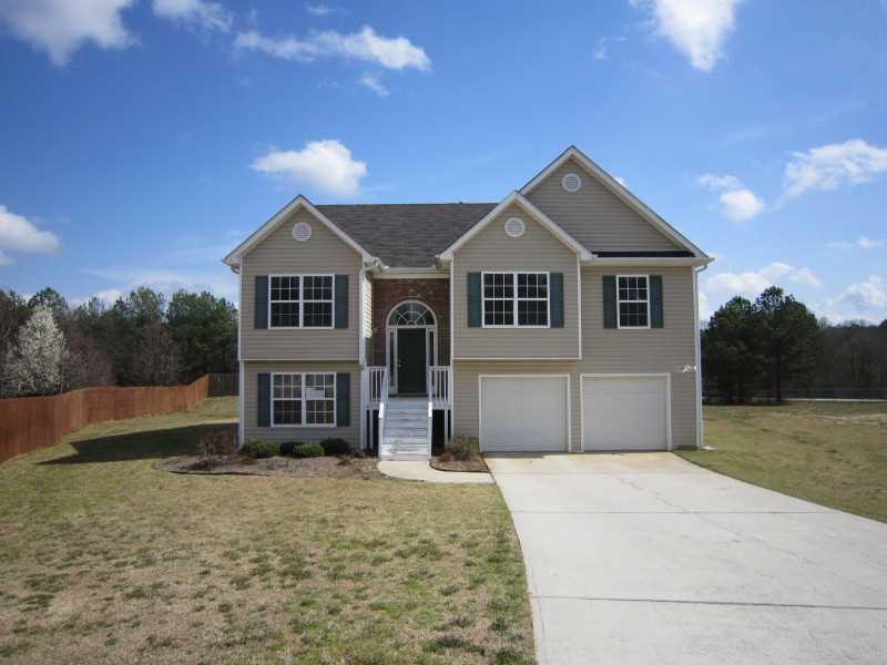 517 Hamlet Dr., Loganville, GA 30052