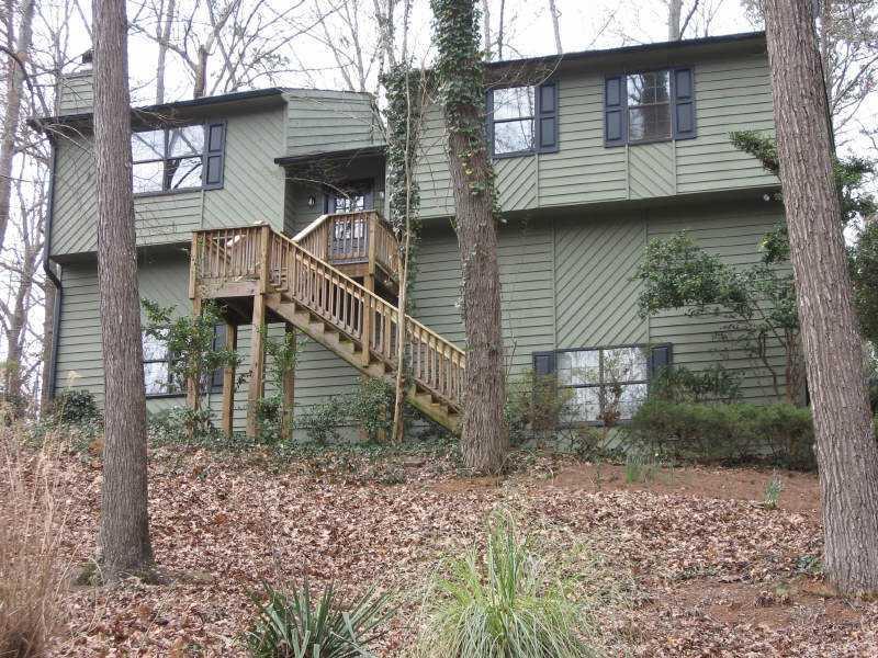 129 Little Brook Dr., Woodstock, GA 30188