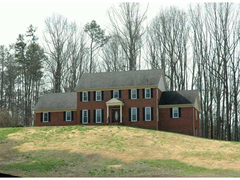 1760 Mountain Farm Rd., Woodstock, GA 30188
