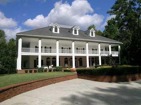 4 Whitewater Tr., Atlanta, GA 30327