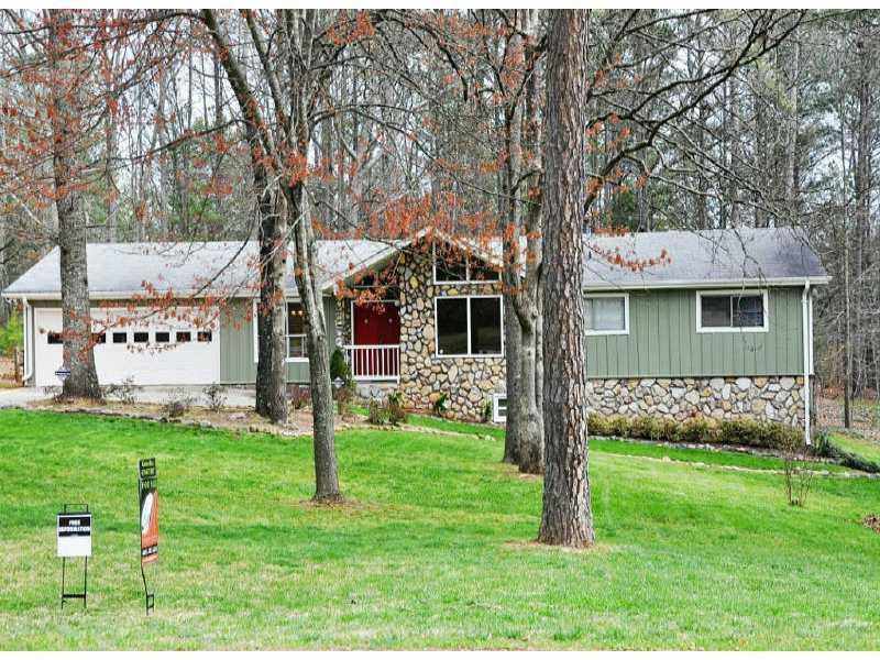 1285 Lake Charles Dr., Roswell, GA 30075