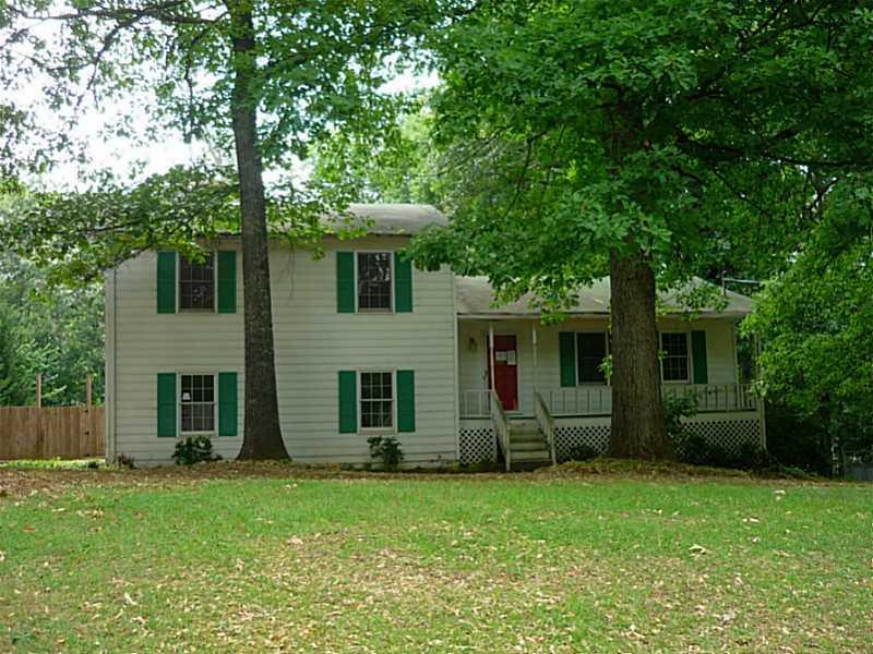 1865 Britt Dr., Snellville, GA 30078