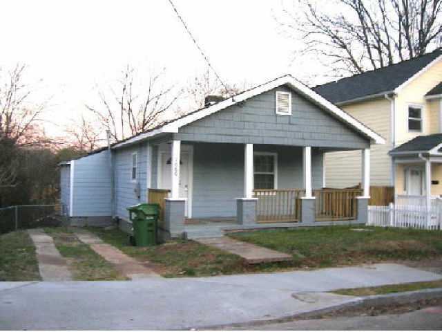 1060 Sims St., Atlanta, GA 30310