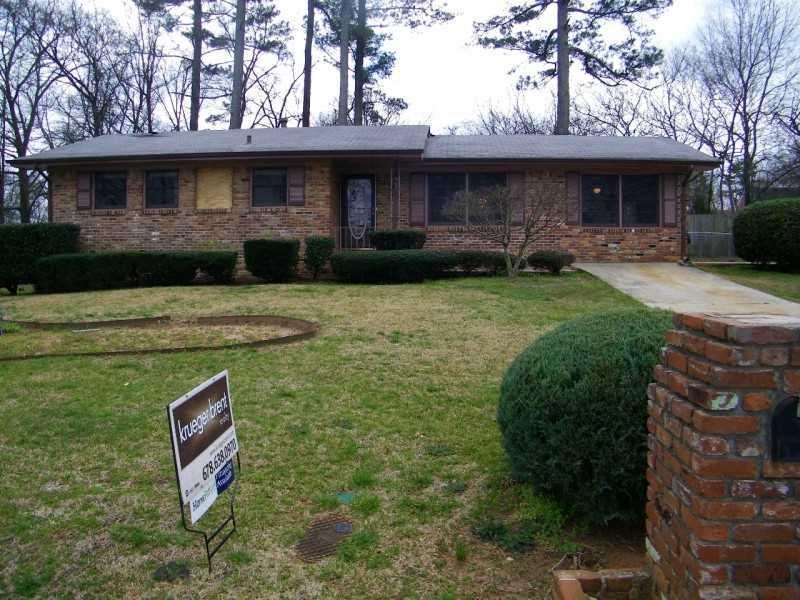 1973 Barberrie Ln., Decatur, GA 30032