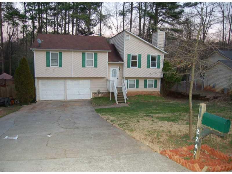 2247 Marshes Glenn Dr., Norcross, GA 30071