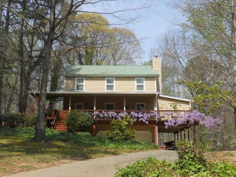 1513 Sandpiper Dr., Woodstock, GA 30189