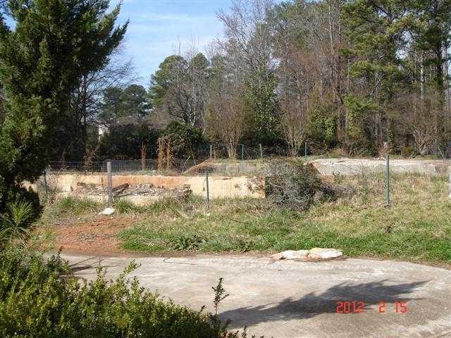 5660 Cross Gate Dr., Atlanta, GA 30327