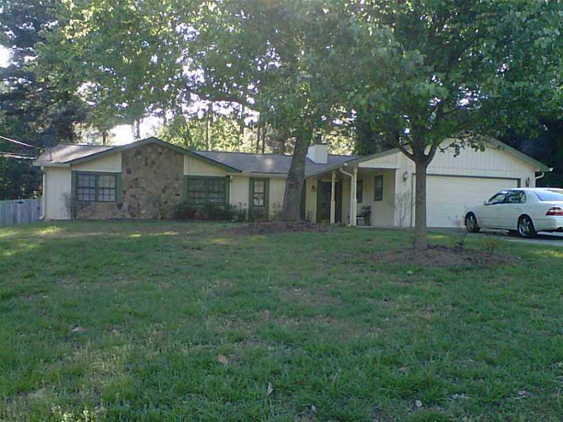 577 Planters Row, Lilburn, GA 30047