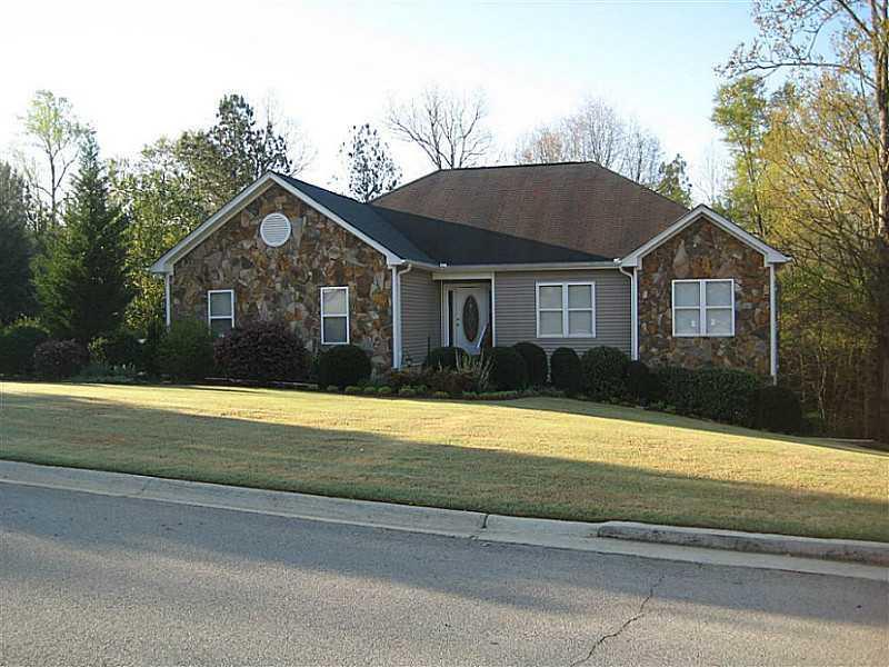 950 Willow Hollow Dr., Dacula, GA 30019