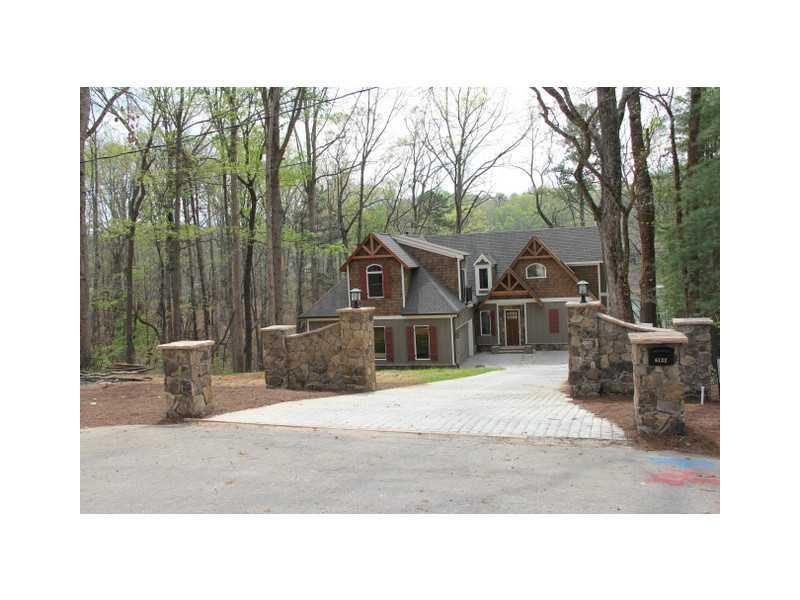6122 Blackberry Ln., Buford, GA 30518