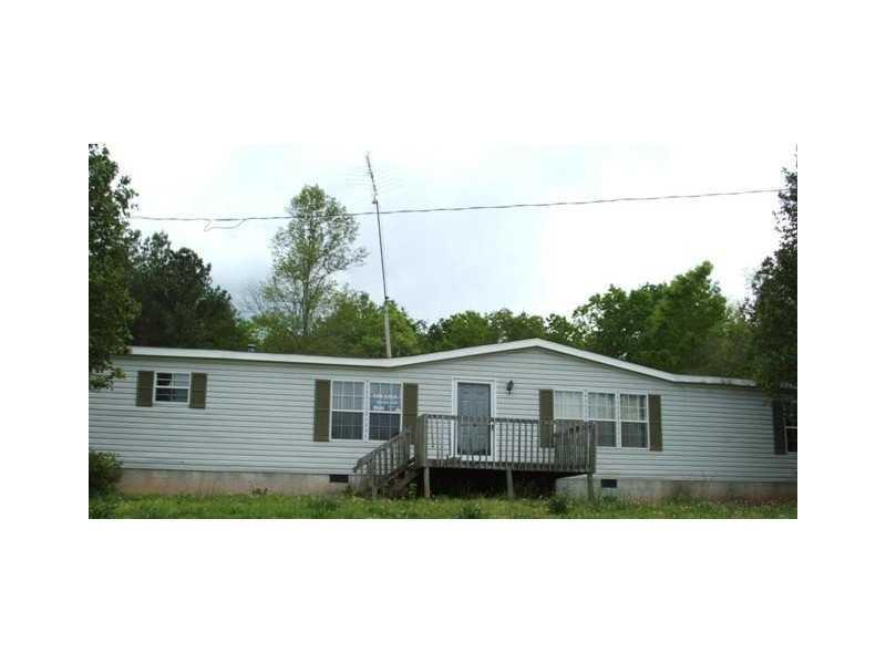 135 Blackthorne Rd., Nicholson, GA 30565