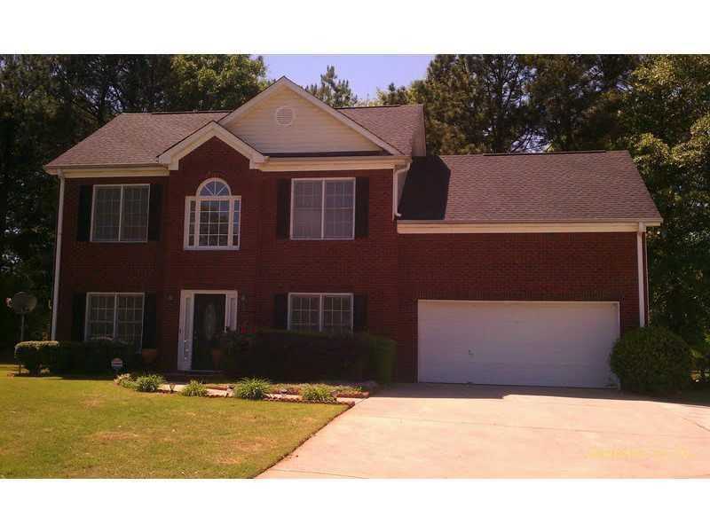 315 Thornberry Ct., Lawrenceville, GA 30044