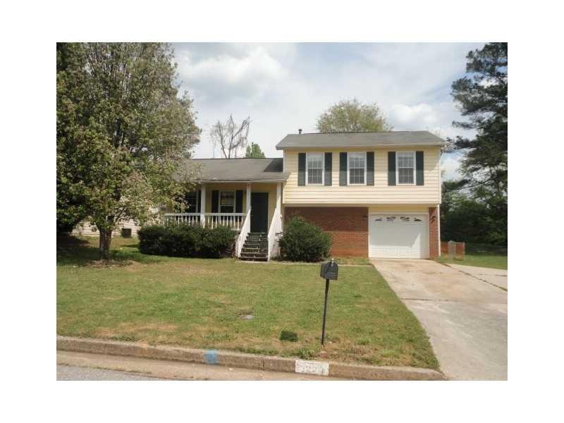 3224 Pearce Ct., Lithonia, GA 30038