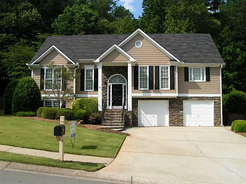 637 Valleyside Dr., Dallas, GA 30157