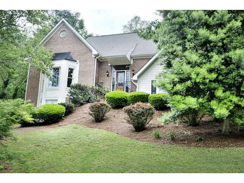 98 Skyland Dr., Roswell, GA 30075