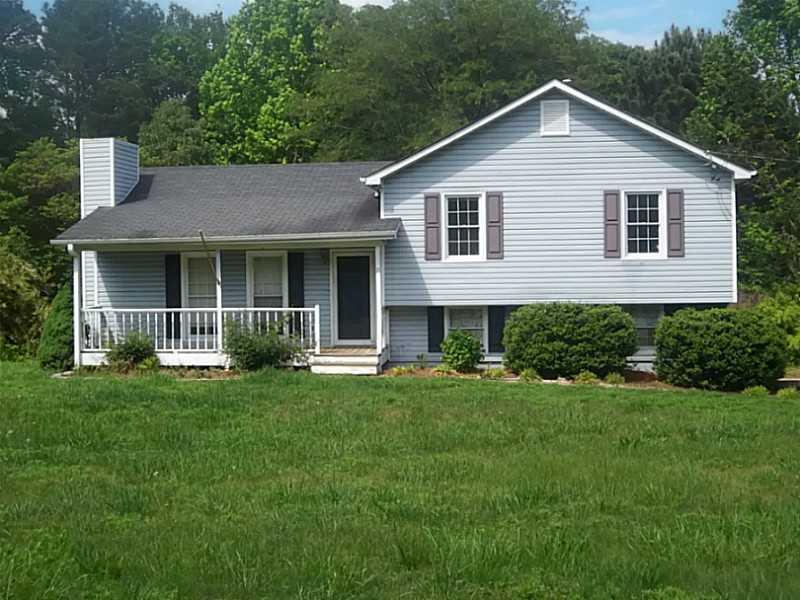 71 Bluebird Dr., Dallas, GA 30157
