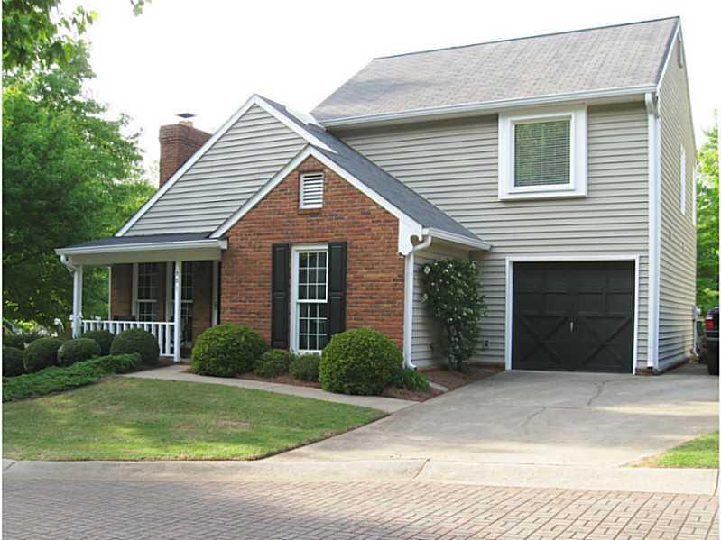 501 Roswell Green Ln., Roswell, GA 30075