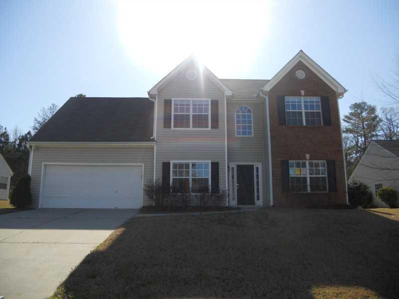 1390 Brisbane Dr., Dacula, GA 30019