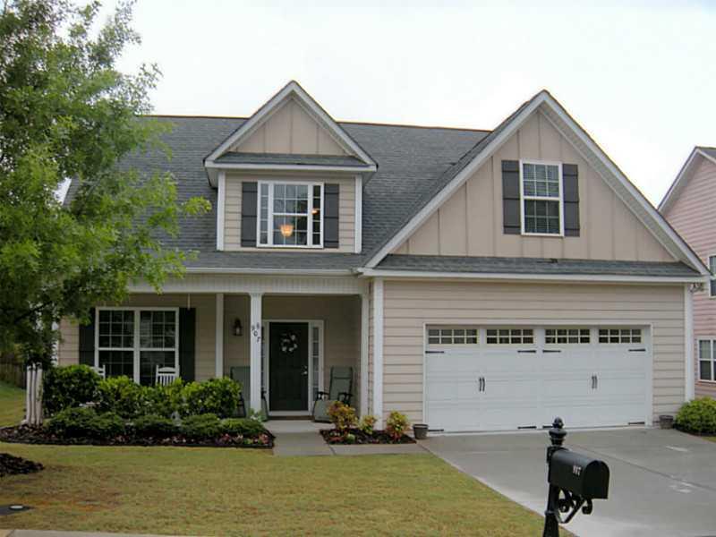 907 Lakeside Ct., Loganville, GA 30052