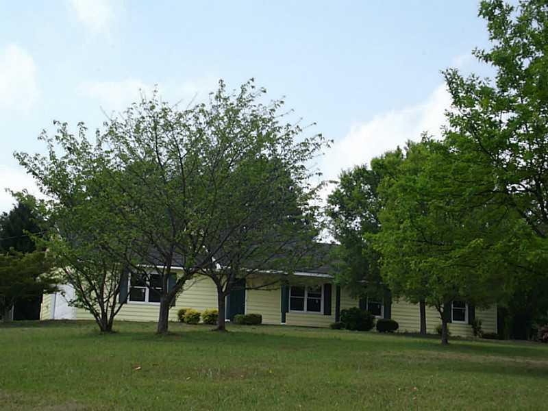 3425 Highland Way, Loganville, GA 30052