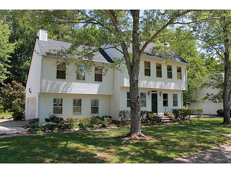 160 Park Bridge Ln., Roswell, GA 30075