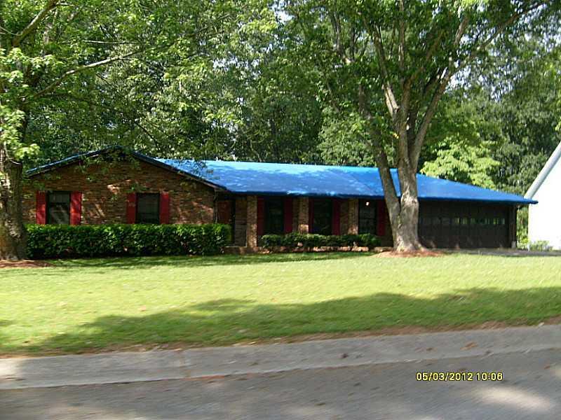 1095 Evelyn Ln., Lilburn, GA 30047