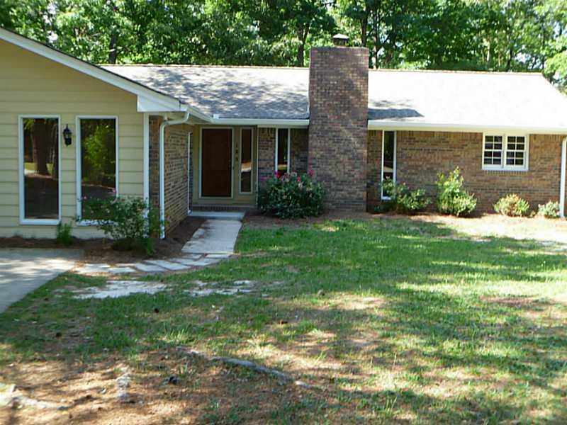 185 Sequoyah Dr., Alpharetta, GA 30004