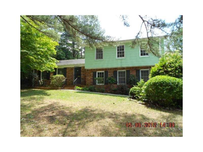 349 Desiree Dr., Lawrenceville, GA 30044