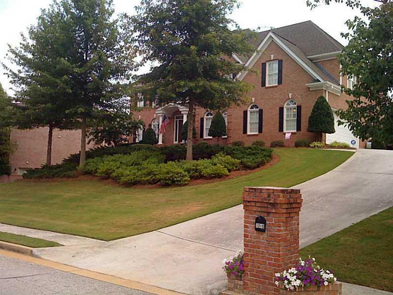 1218 Pensacola Ln., Grayson, GA 30017