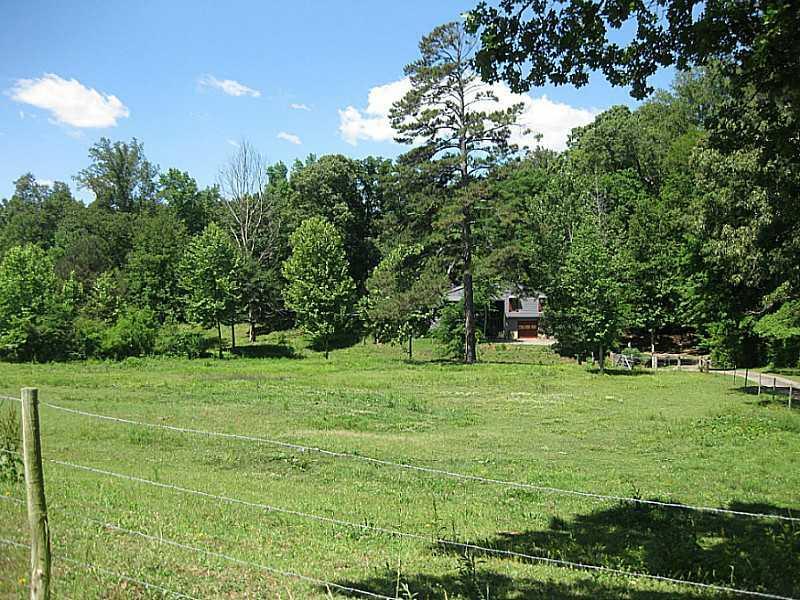 3106 Trickum Rd., Woodstock, GA 30188