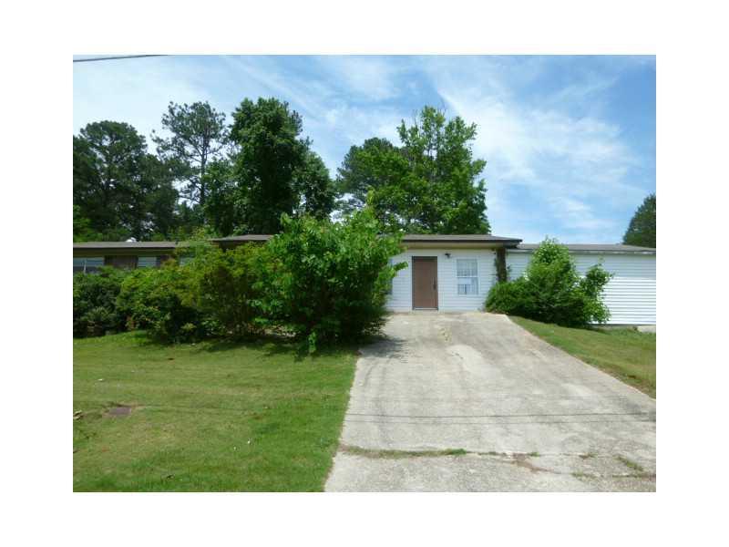 6273 John West Rd., Douglasville, GA 30134