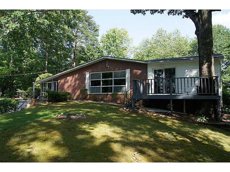 104 Mandalay Rd., Gainesville, GA 30501