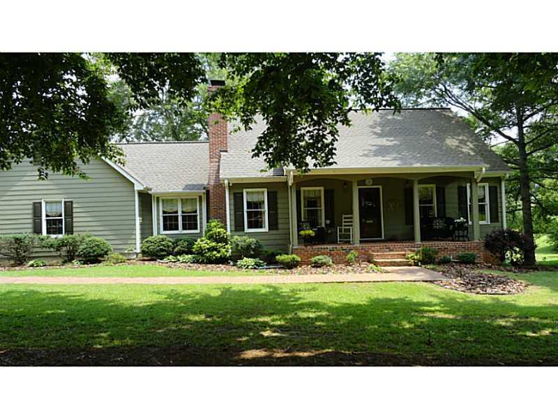 11425 Hackett Rd., Roswell, GA 30075