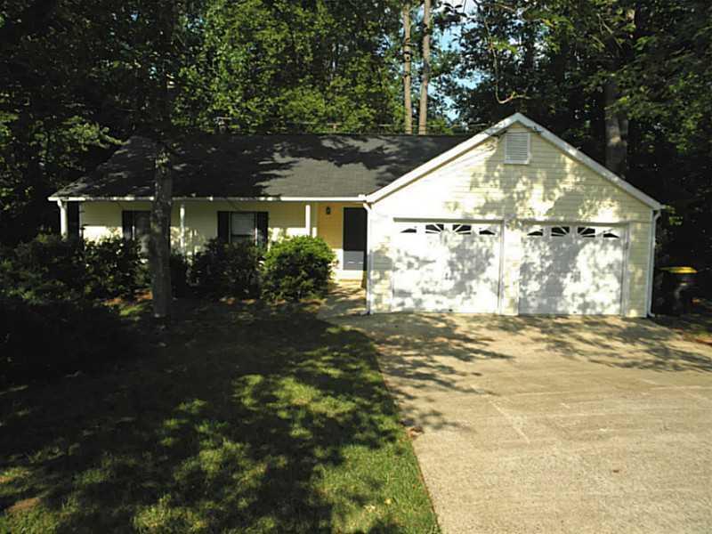 911 River Rock Dr., Woodstock, GA 30188