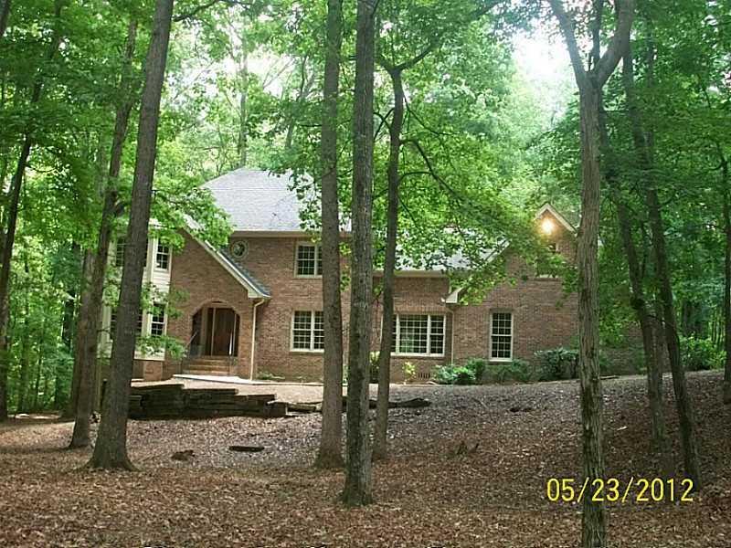 661 Luther Ct., Powder Springs, GA 30127
