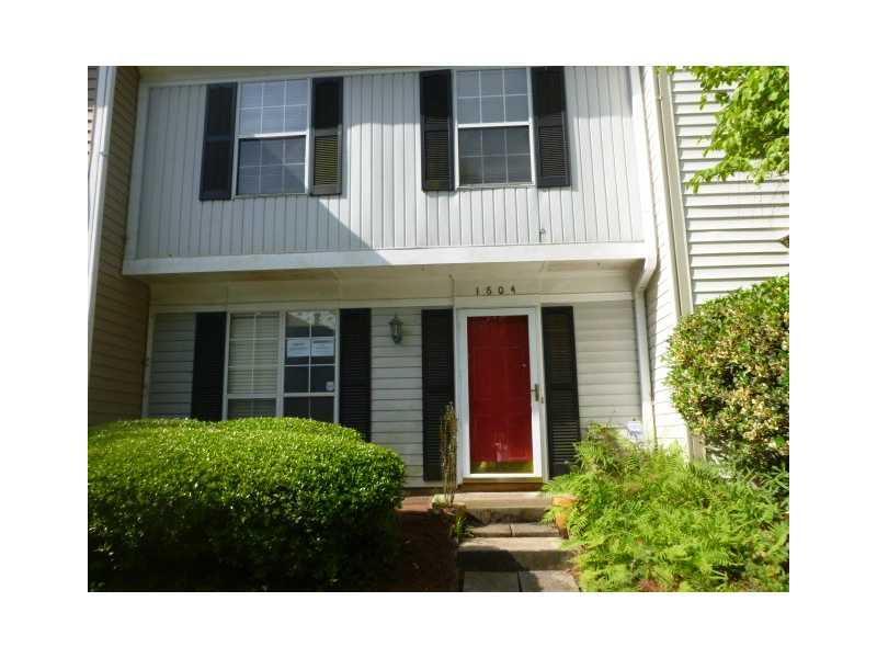 1604 Queen Anne Ct. #200, Atlanta, GA 30350