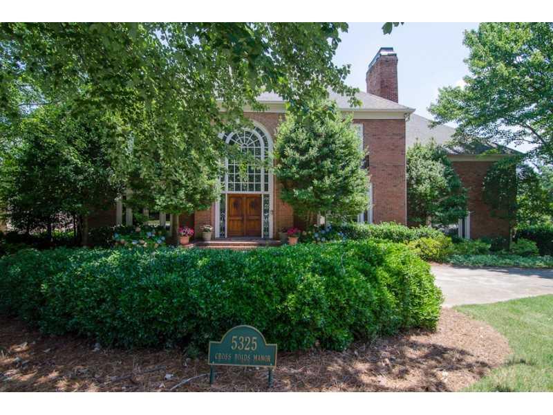 5325 Cross Roads Manor, Atlanta, GA 30327