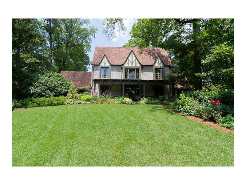 2489 Habersham Rd., Atlanta, GA 30305