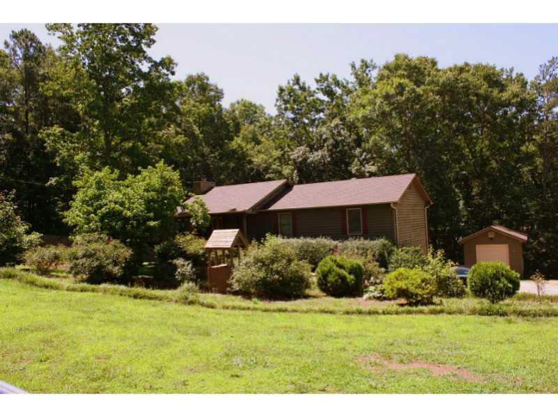 397 Mountain Lake Dr., Jasper, GA 30143