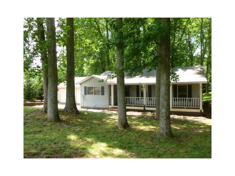 5858 Meadow View Ln., Flowery Branch, GA 30542