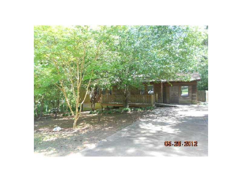 6055 Sumter Dr., Douglasville, GA 30135