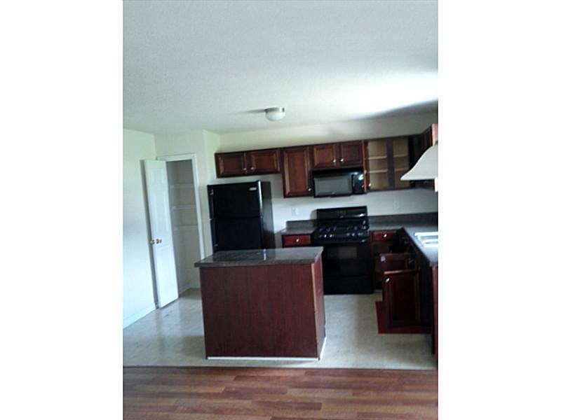 555 Ventura Ln., Atlanta, GA 30349