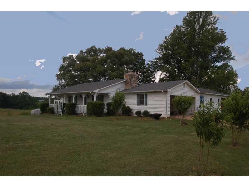 639 Hamrick Rd., Talking Rock, GA 30175