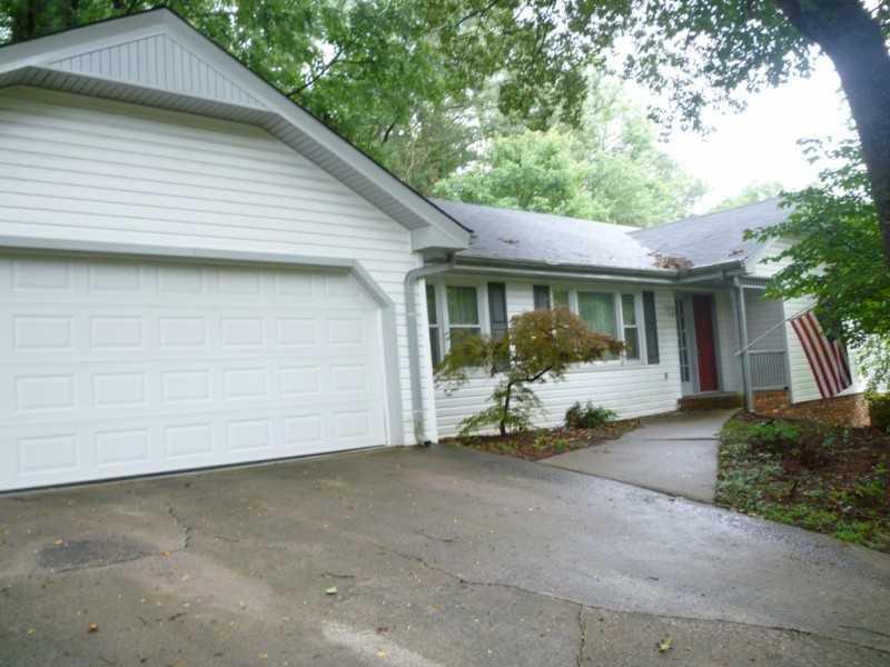 2615 Lake Erin Dr., Tucker, GA 30084