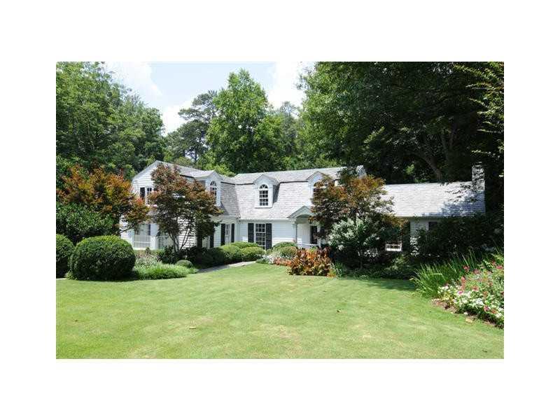 2586 Woodward Way, Atlanta, GA 30305