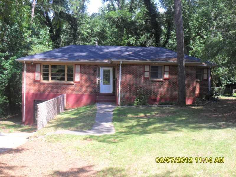 2725 Rollingwood Ln., Atlanta, GA 30316