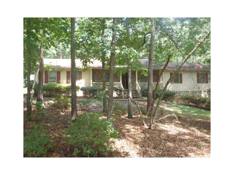 3507 Overland Tr., Ellenwood, GA 30294