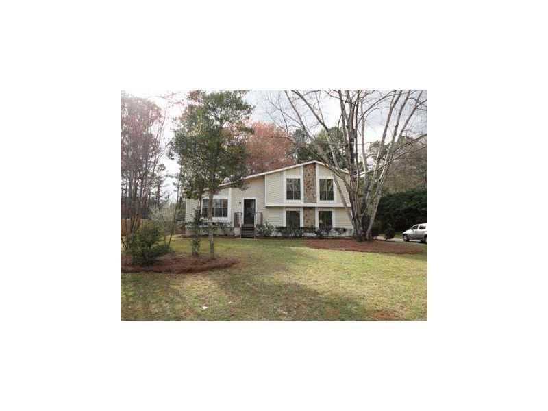 9700 Pine Thicket Way, Roswell, GA 30075