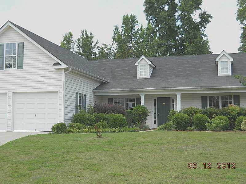 202 Hillcrest Ct., Hiram, GA 30141