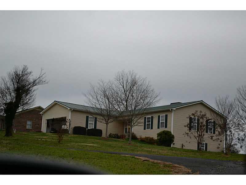 23 Hamrick Rd., Talking Rock, GA 30175